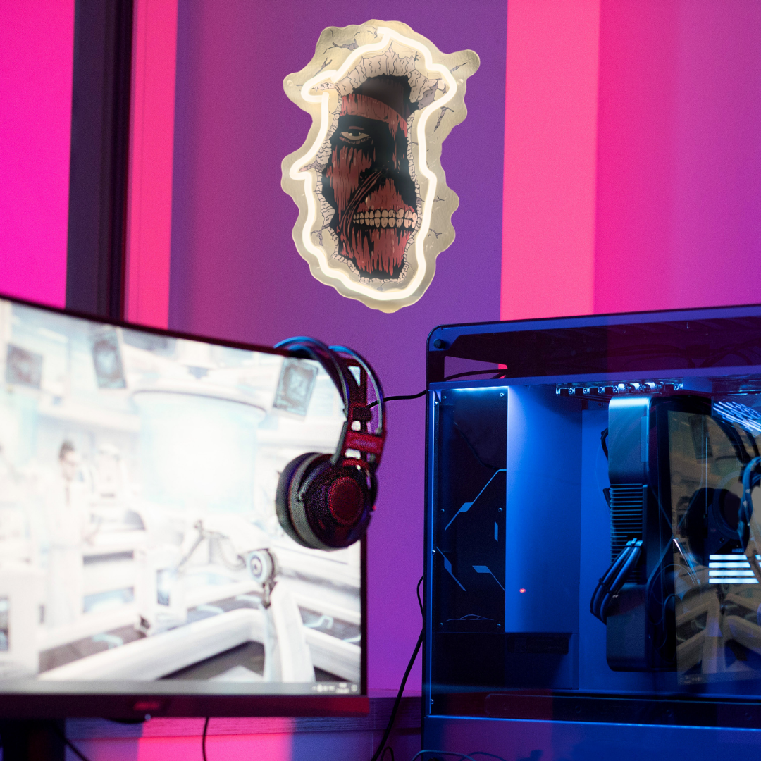 Zenin Decor | LED Attack on titans - Titan in Wall